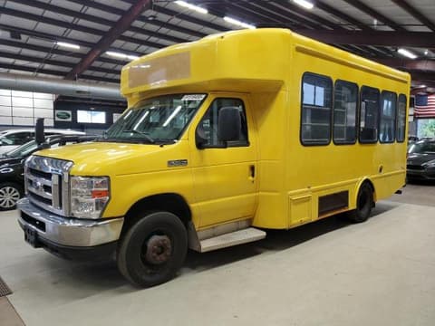 2019 Ford Econoline, VIN 1FDFE4FS5KDC46030. Фото 1 из 6 с аукциона Copart. Каталог авто из США OpenDataCar.
