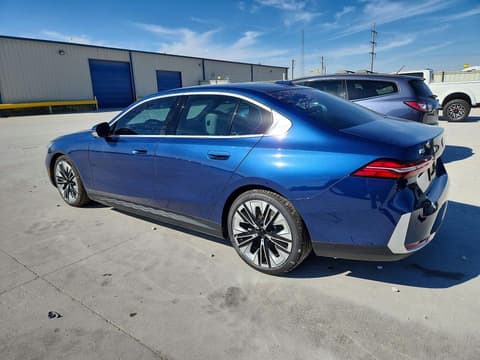 2026 Bmw i5, VIN WBY33HG06TCW27165. Фото 2 из 6 с аукциона Copart. Каталог авто из США OpenDataCar.