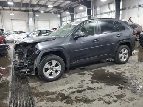 2019 Toyota RAV4, VIN JTMP1RFV7KJ002571. Фото 1 з 6 з аукціону Copart. Каталог авто зі США OpenDataCar.