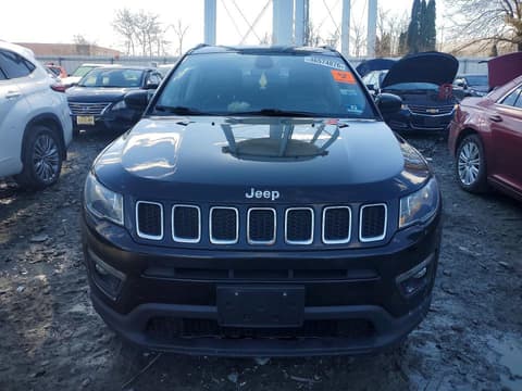 2019 Jeep Compass, VIN 3C4NJDBB1KT847558. Фото 5 з 6 з аукціону Copart. Каталог авто зі США OpenDataCar.