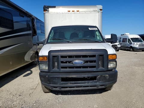 2015 Ford Econoline E350, VIN 1FDWE3FL8FDA25689. Фото 5 з 6 з аукціону Copart. Каталог авто зі США OpenDataCar.