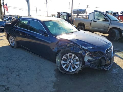 2015 Chrysler 300, VIN 2C3CCAAG2FH931419. Фото 4 з 6 з аукціону Copart. Каталог авто зі США OpenDataCar.