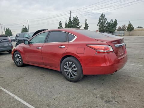 2014 Nissan Altima, VIN 1N4AL3AP5EN346120. Фото 2 з 6 з аукціону Copart. Каталог авто зі США OpenDataCar.