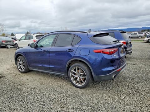2018 Alfa romeo Stelvio, VIN ZASFAKNN9J7B85530. Фото 2 з 6 з аукціону Copart. Каталог авто зі США OpenDataCar.