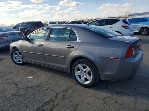 2010 Chevrolet Malibu, VIN 1G1ZB5EB7AF260850. Фото 2 з 6 з аукціону Copart. Каталог авто зі США OpenDataCar.
