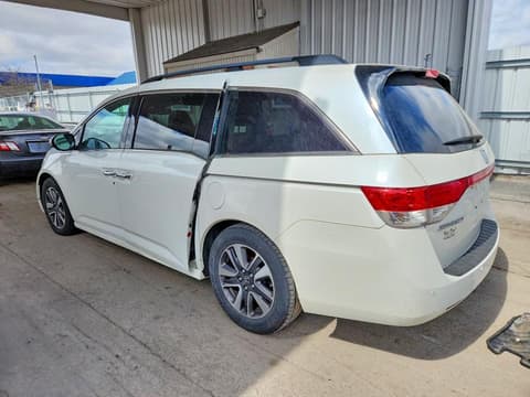 2015 Honda Odyssey, VIN 5FNRL5H92FB074593. Фото 2 з 6 з аукціону Copart. Каталог авто зі США OpenDataCar.