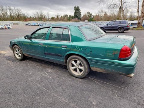 2006 Ford Crown Victoria, VIN 2FAFP71W56X145326. Фото 2 з 6 з аукціону Copart. Каталог авто зі США OpenDataCar.