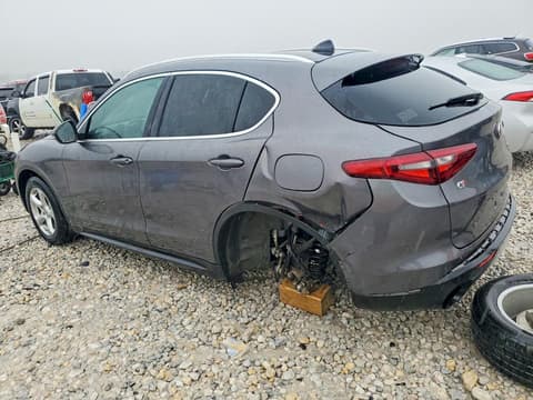 2018 Alfa romeo Stelvio, VIN ZASFAKAN5J7C01129. Фото 2 з 6 з аукціону Copart. Каталог авто зі США OpenDataCar.