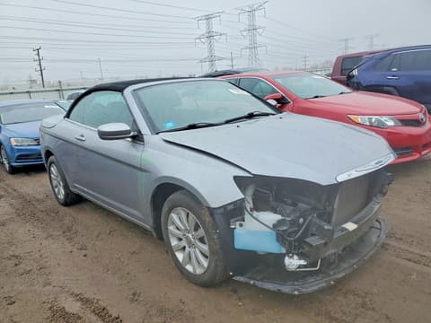 2014 Chrysler 200, VIN 1C3BCBEB0EN158360. Фото 4 из 6 с аукциона Copart. Каталог авто из США OpenDataCar.