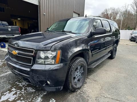 2013 Chevrolet Suburban, VIN 1GNSKJE78DR138778. Фото 2 з 6 з аукціону Copart. Каталог авто зі США OpenDataCar.
