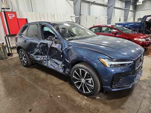 2025 Volvo XC60, VIN YV4M12RC1S1153018. Фото 4 з 6 з аукціону Copart. Каталог авто зі США OpenDataCar.