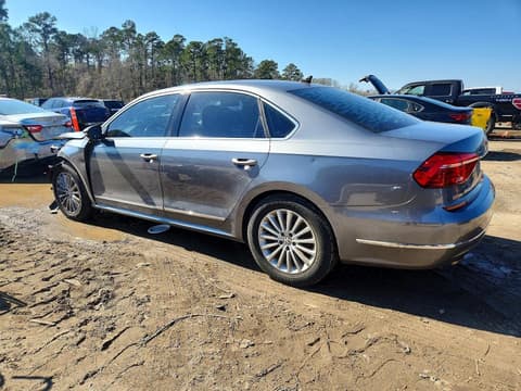 2016 Volkswagen Passat, VIN 1VWBS7A37GC062926. Фото 2 з 6 з аукціону Copart. Каталог авто зі США OpenDataCar.