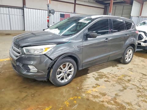2017 Ford Escape, VIN 1FMCU0GD5HUA75822. Фото 1 з 6 з аукціону Copart. Каталог авто зі США OpenDataCar.
