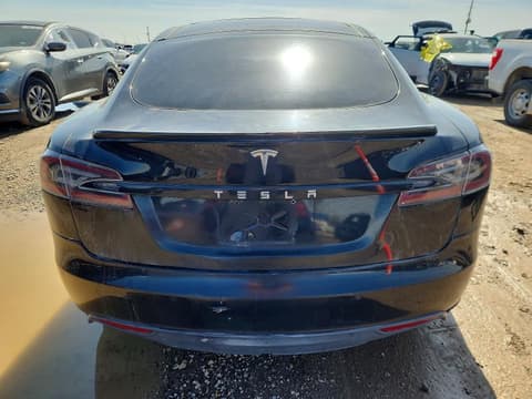 2015 Tesla , VIN 5YJSA1S13FF100329. Фото 6 з 6 з аукціону Copart. Каталог авто зі США OpenDataCar.