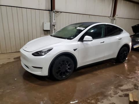 2022 Tesla Model Y, VIN 7SAYGDEE4NF330360. Фото 1 з 6 з аукціону Copart. Каталог авто зі США OpenDataCar.