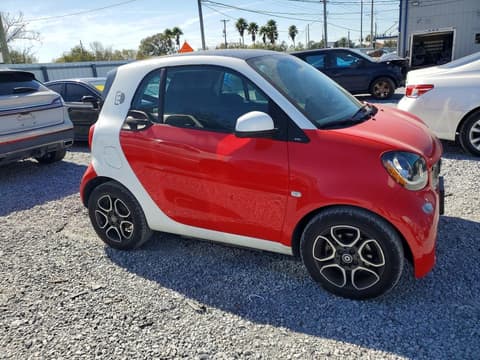 2018 Smart Fortwo, VIN WMEFJ9BAXJK280924. Фото 4 з 6 з аукціону Copart. Каталог авто зі США OpenDataCar.