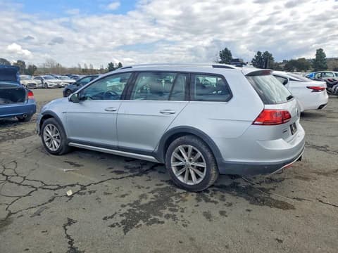 2017 Volkswagen Golf Alltrack, VIN 3VWH17AU7HM536850. Фото 2 из 6 с аукциона Copart. Каталог авто из США OpenDataCar.