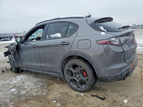 2024 Alfa romeo Stelvio, VIN ZASPAKBN7R7D82796. Фото 2 з 6 з аукціону Copart. Каталог авто зі США OpenDataCar.