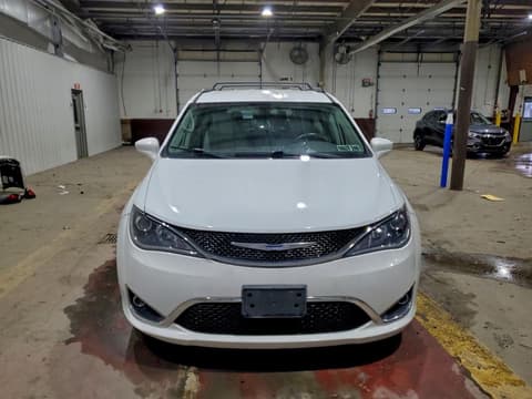 2017 Chrysler Pacifica, VIN 2C4RC1BG1HR610912. Фото 5 з 6 з аукціону Copart. Каталог авто зі США OpenDataCar.