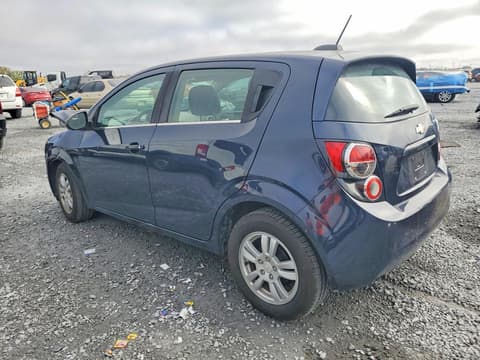 2016 Chevrolet Sonic, VIN 1G1JC6SH2G4119696. Фото 2 из 6 с аукциона Copart. Каталог авто из США OpenDataCar.