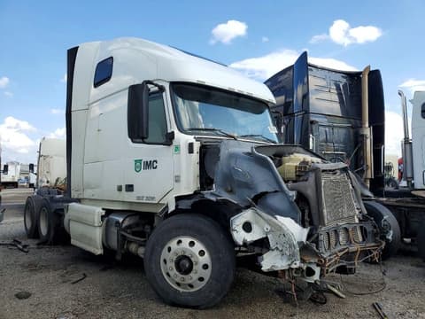 2012 Volvo VNL, VIN 4V4NC9EH5CN567056. Фото 1 з 6 з аукціону Copart. Каталог авто зі США OpenDataCar.