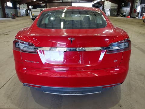 2013 Tesla Model S, VIN 5YJSA1CN7DFP08403. Фото 6 з 6 з аукціону Copart. Каталог авто зі США OpenDataCar.
