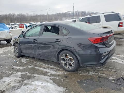 2021 Kia Forte, VIN 3KPF24ADXME267592. Фото 2 з 6 з аукціону Copart. Каталог авто зі США OpenDataCar.