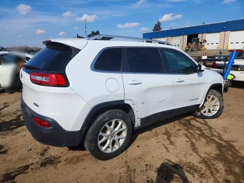 2016 Jeep Cherokee, VIN 1C4PJMCS3GW240683. Фото 3 з 6 з аукціону Copart. Каталог авто зі США OpenDataCar.