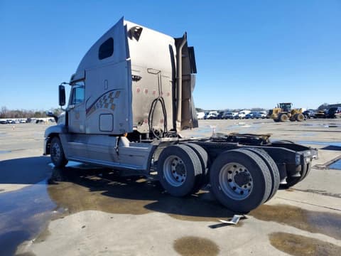 2005 Freightliner Cst120, VIN 1FUJBBCG75LM23160. Фото 3 з 6 з аукціону Copart. Каталог авто зі США OpenDataCar.