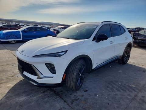 2025 Buick Envision, VIN LRBFZLE4XSD013541. Фото 1 з 6 з аукціону Copart. Каталог авто зі США OpenDataCar.