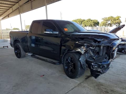 2021 Ram 1500, VIN 1C6SRFBT5MN796088. Фото 4 з 6 з аукціону Copart. Каталог авто зі США OpenDataCar.