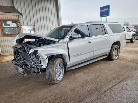 2017 Chevrolet Suburban, VIN 1GNSKHKC1HR132062. Фото 1 з 6 з аукціону Copart. Каталог авто зі США OpenDataCar.