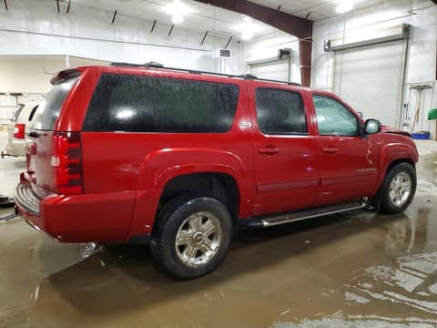 2014 Chevrolet Suburban, VIN 1GNSKJE78ER172480. Фото 3 з 6 з аукціону Copart. Каталог авто зі США OpenDataCar.