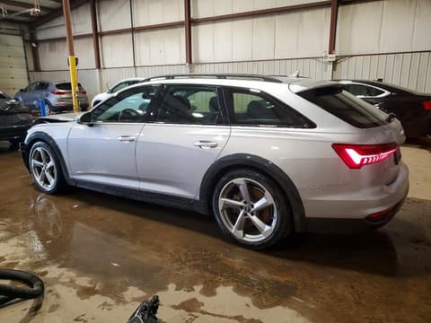 2022 Audi A6 allroad, VIN WAU92BF25NN033265. Фото 2 з 6 з аукціону Copart. Каталог авто зі США OpenDataCar.