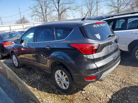 2019 Ford Escape, VIN 1FMCU9GD7KUC23786. Фото 2 з 6 з аукціону Copart. Каталог авто зі США OpenDataCar.