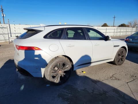 2017 Jaguar F-Pace, VIN SADCM2BV5HA099477. Фото 3 з 6 з аукціону Copart. Каталог авто зі США OpenDataCar.