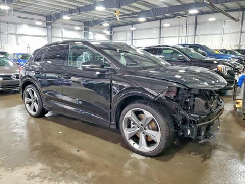 2025 Audi Q4 e-tron, VIN WA1LUBFZ3SP051533. Фото 4 из 6 с аукциона Copart. Каталог авто из США OpenDataCar.