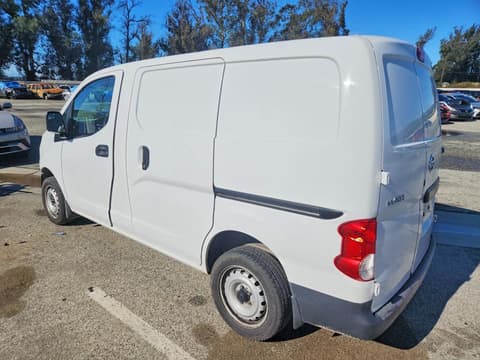 2020 Nissan NV 200, VIN 3N6CM0KN8LK695610. Фото 2 з 6 з аукціону Copart. Каталог авто зі США OpenDataCar.