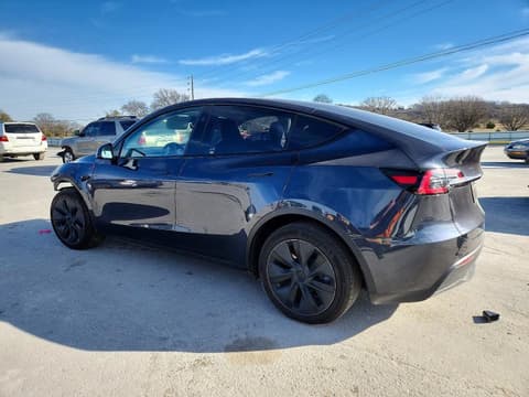 2024 Tesla Model Y, VIN 7SAYGDEE3RA334077. Фото 2 з 6 з аукціону Copart. Каталог авто зі США OpenDataCar.