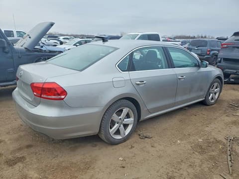 2013 Volkswagen Passat, VIN 1VWBP7A39DC005088. Фото 3 з 6 з аукціону Copart. Каталог авто зі США OpenDataCar.