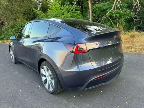 2021 Tesla Model Y, VIN 5YJYGDED6MF106087. Фото 3 з 6 з аукціону Copart. Каталог авто зі США OpenDataCar.