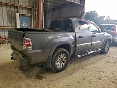 2006 Mitsubishi Raider, VIN 1Z7HC38K46S567783. Фото 3 з 6 з аукціону Copart. Каталог авто зі США OpenDataCar.