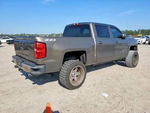 2015 Chevrolet Silverado 1500, VIN 3GCUKREC0FG102132. Zdjęcie 3 z 6 z aukcji Copart. Katalog aut z USA OpenDataCar.