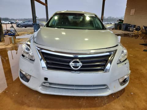 2015 Nissan Altima, VIN 1N4AL3AP5FC137957. Фото 5 з 6 з аукціону Copart. Каталог авто зі США OpenDataCar.