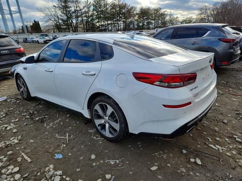 2020 Kia Optima, VIN 5XXGT4L31LG426561. Фото 2 з 6 з аукціону Copart. Каталог авто зі США OpenDataCar.