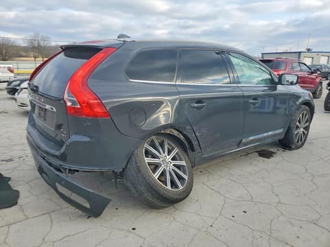 2015 Volvo XC60, VIN YV4902RM7F2717630. Фото 3 з 6 з аукціону Copart. Каталог авто зі США OpenDataCar.