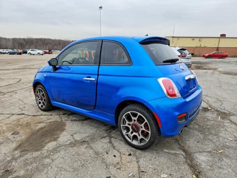 2015 Fiat 500, VIN 3C3CFFBR0FT607901. Фото 2 з 6 з аукціону Copart. Каталог авто зі США OpenDataCar.