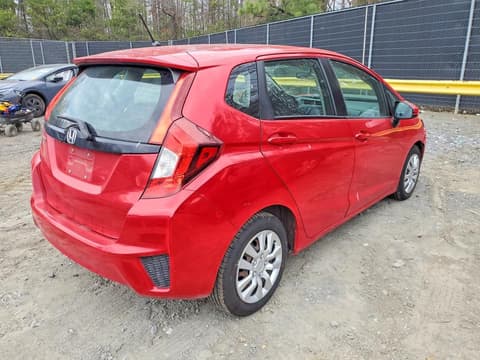 2015 Honda Fit, VIN 3HGGK5G50FM748097. Фото 3 з 6 з аукціону Copart. Каталог авто зі США OpenDataCar.
