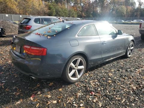 2009 Audi A5 Quattro, VIN WAUDK78TX9A037371. Zdjęcie 3 z 6 z aukcji Copart. Katalog aut z USA OpenDataCar.