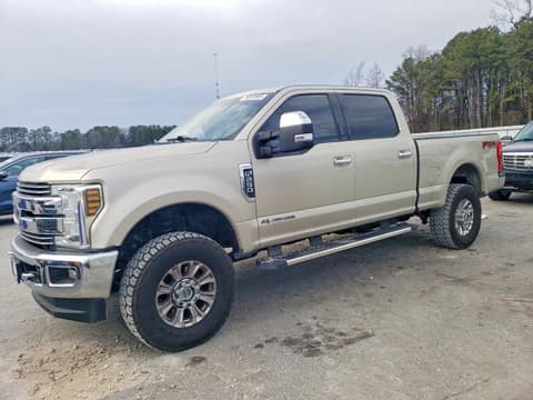 2018 Ford F-250 Super Duty, VIN 1FT7W2BT3JEB05121. Фото 1 з 6 з аукціону Copart. Каталог авто зі США OpenDataCar.